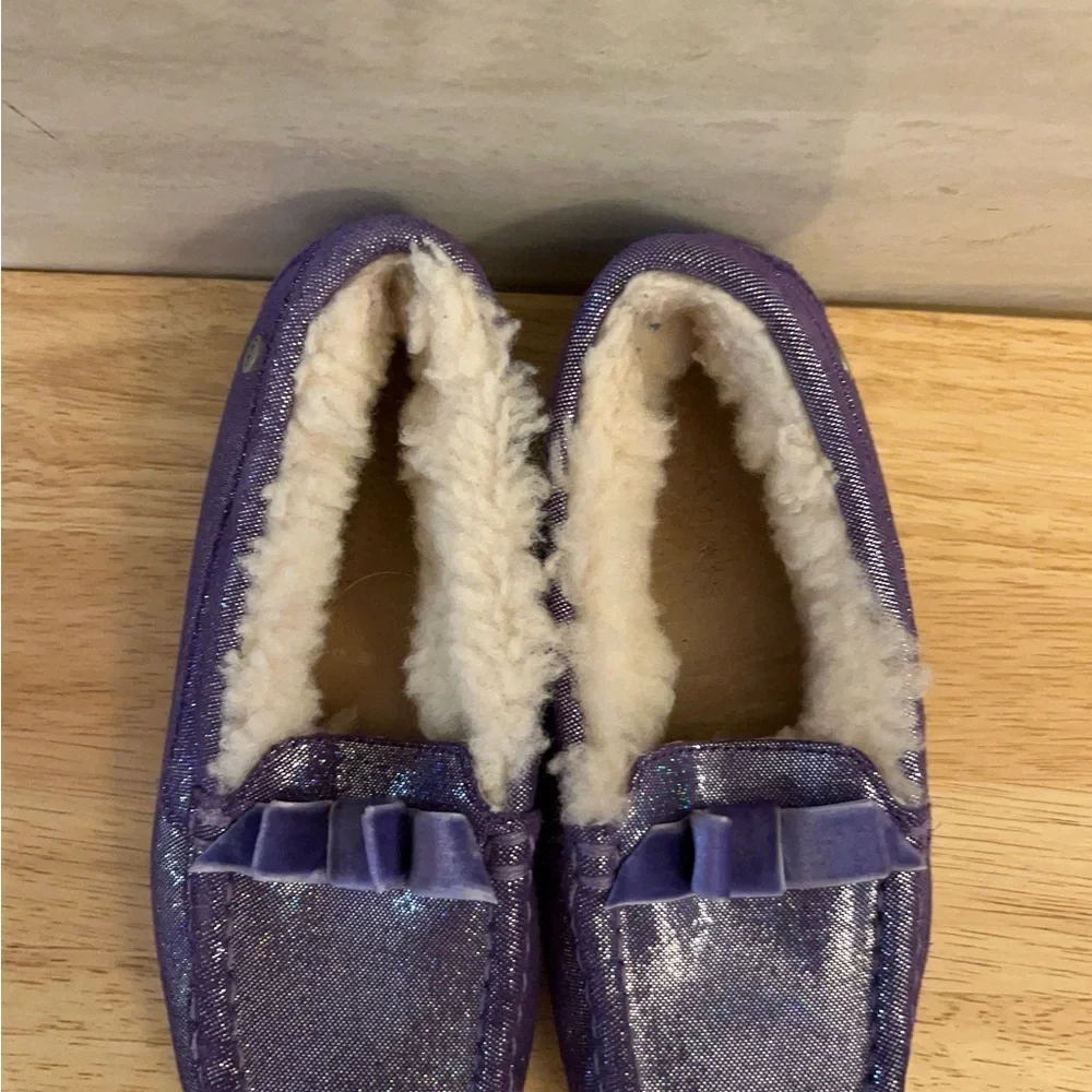 Ugg Australia Annmarie purple glitter bow sheepskin slippers/ moccasins
